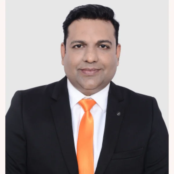 Shri Deepak Laddha